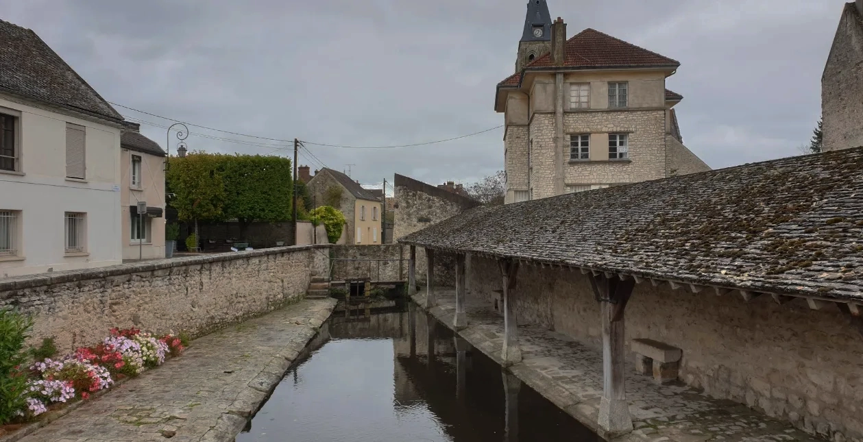 Hommage digne en Essonne